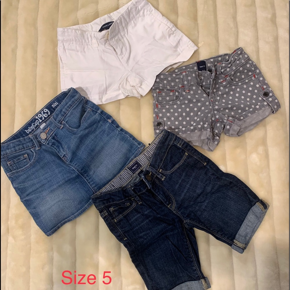 Skirt gap shorts gap